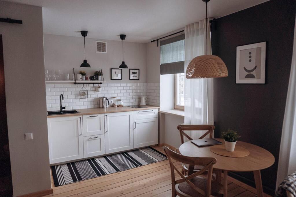 Teatra Street Apartment Balvi Exteriör bild